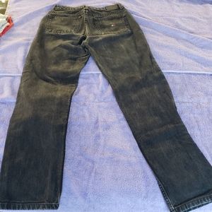 Tommy Hilfiger size 30" x 27" x 37"